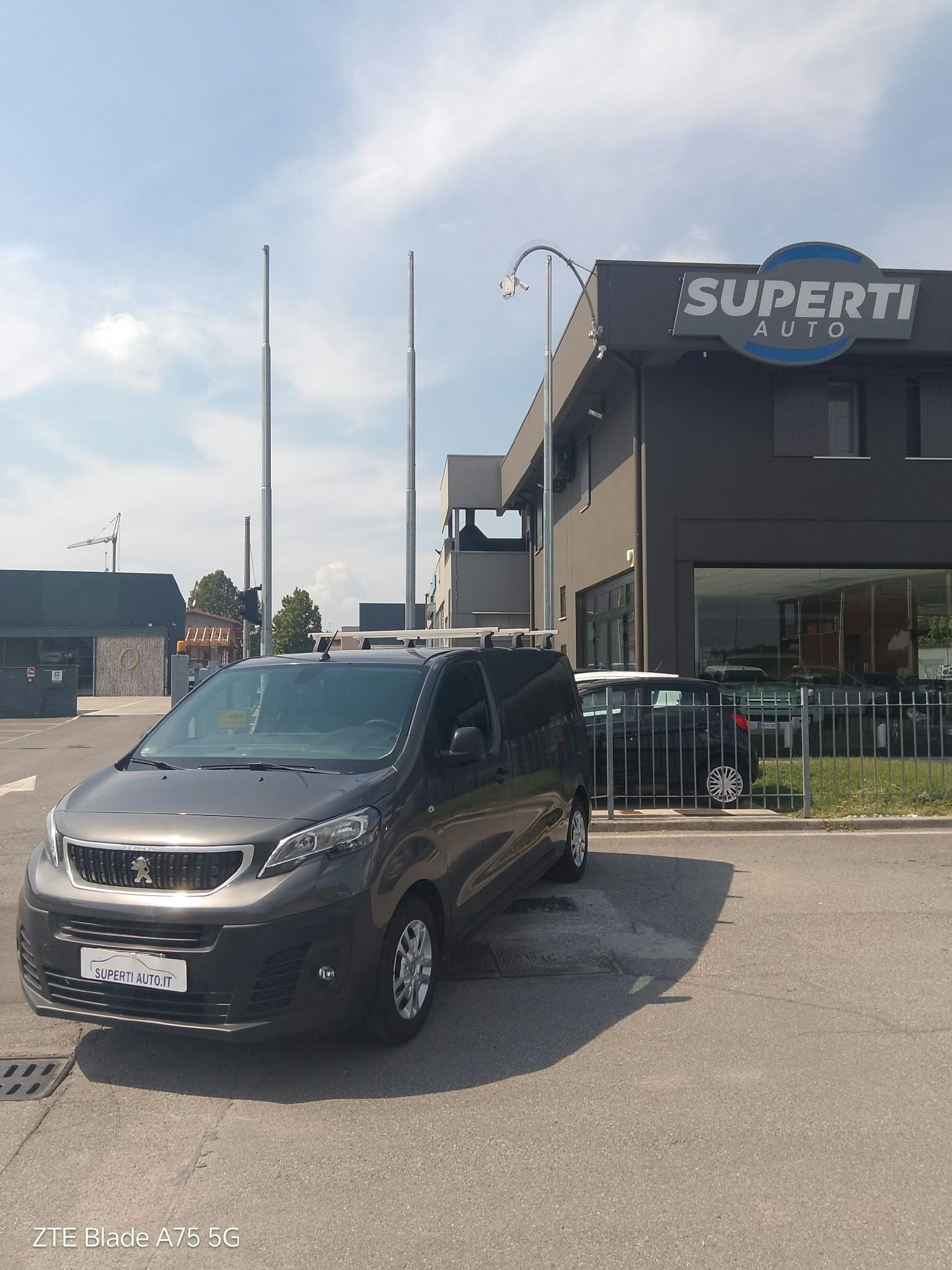 Peugeot Expert autocarro 1.5d 88kw 120cv ottime condizioni iva esposta