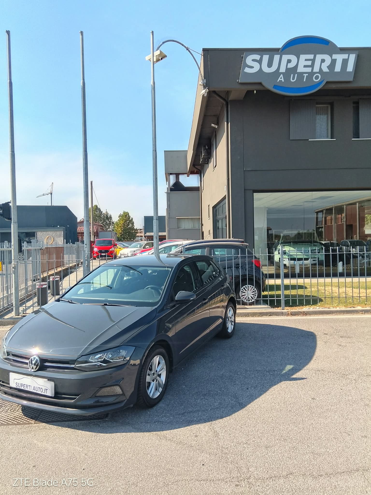Volkswagen-Polo-1.0cc-benzina-adatta-neopatentati_6abe7f1fac2dc_2026-10-01_15-41-19